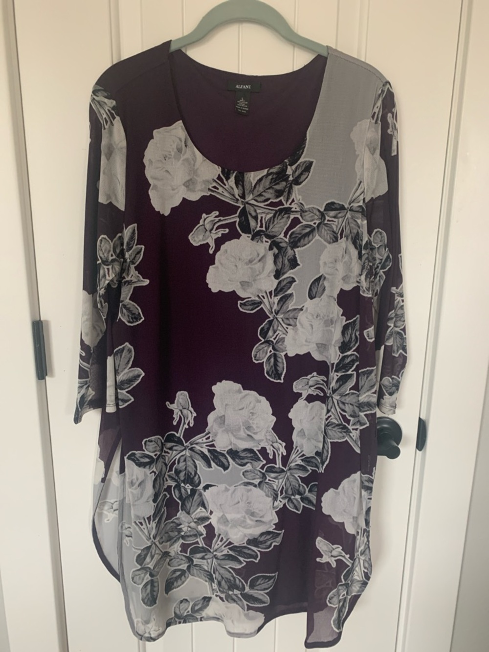 Alfani Plum Tunic with White Rose Motif Size L